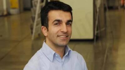 Halk TV’nin yazı işleri müdürü Dinçer Gökçe ile bazı gazeteciler