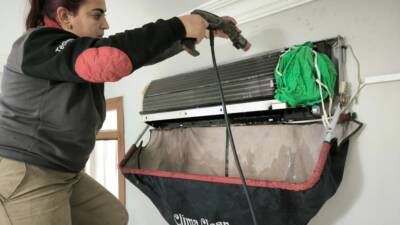 Depremde kızını kaybeden Nurgül Karakurt, Hatay’da kadın klima teknisyeni olarak