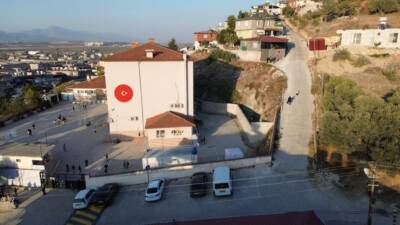 Antakya'da sık sık meydana gelen kazalar, bölgedeki güvenlik kameralarına yansıyor