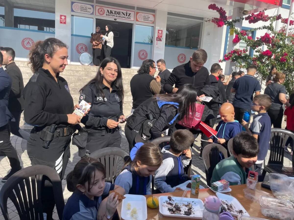 Dörtyol’da Polislerden Lösemili Çocuklara Anlamlı Destek