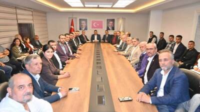 Milliyetçi Hareket Partisi'nin (MHP) üç ilçe başkanı, İskenderun'da Adalet ve