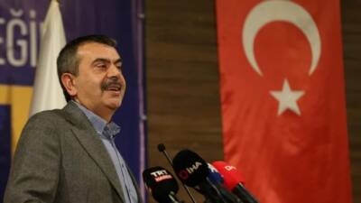 Cumhuriyet Halk Partisi (CHP), laiklik çıkışları nedeniyle Milli Eğitim Bakanı