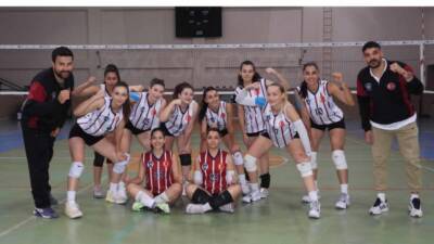 Hatay Kadın Voleybol Takımı, Gaziantep kulübü Antepia’yı 3-0 mağlup ederek