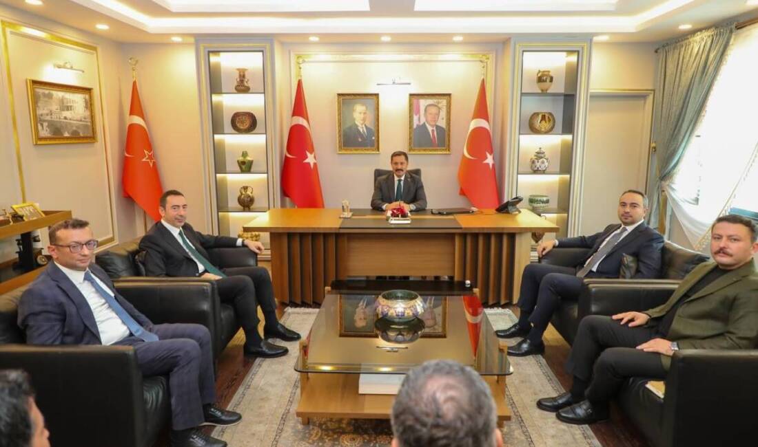 Hatay’a gelen Çevre, Şehircilik ve İklim Değişikliği Bakan Yardımcısı Burak