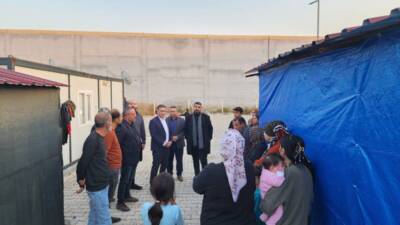 Hatay CHP Milletvekili Servet Mullaoğlu, Reyhanlı ilçesinde geçtiğimiz hafta sonu