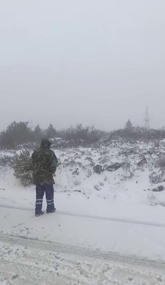 Amanos Dağı beyaza büründü