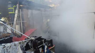 Hatay’ın Defne ilçesi Harbiye Mahallesi’nde, bir depremzede ailenin yaşadığı konteynerde