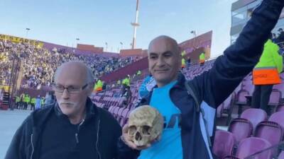 Arjantin futbolunun köklü kulüplerinden Racing’in taraftarlarından biri, unutulmayacak bir hareketle