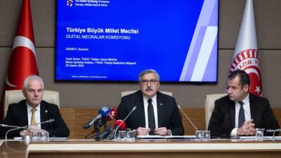 AK Parti Hatay Milletvekili Hüseyin Yayman’ın başkanlığında toplanan Dijital Mecralar