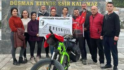 Ethem Baklacı, 580 kilometrelik bisiklet yolculuğuna çıkarak, 10 Kasım’da Anıtkabir’de