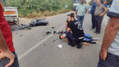 Hatay'da düğününe bir hafta kala davetiye dağıtırken trafik kazası geçiren