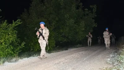 Hatay’ın Erzin ilçesinde, jandarma ekipleri narenciye bahçelerinde meydana gelebilecek hırsızlık