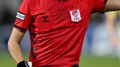 Süper Lig’in 14. haftasında oynanacak karşılaşmalarda görev yapacak hakemler açıklandı.