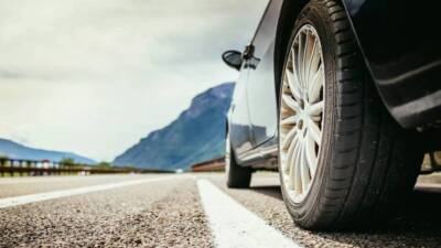 1 Aralık itibarıyla yürürlüğe girecek olan kış lastiği zorunluluğu öncesinde