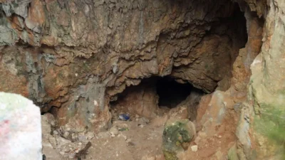 Hatay’ın Antakya ilçesinde, Habibi Neccar Dağı’nın eteklerinde yer alan Maymunlar