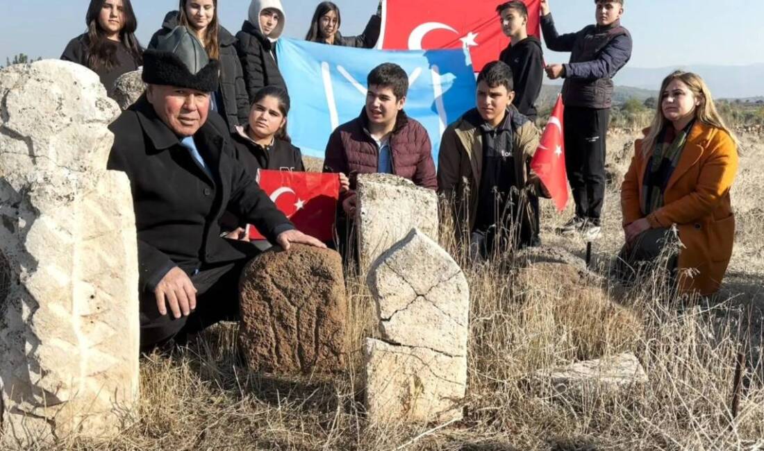 Hatay’ın Hassa ilçesinde yer alan Aktepe Karapınar Türkmen Mezarlığı, Türk