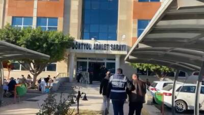 Hatay Emniyet Müdürlüğü ekipleri, aranan şahısların yakalanmasına yönelik yürüttükleri çalışmalar