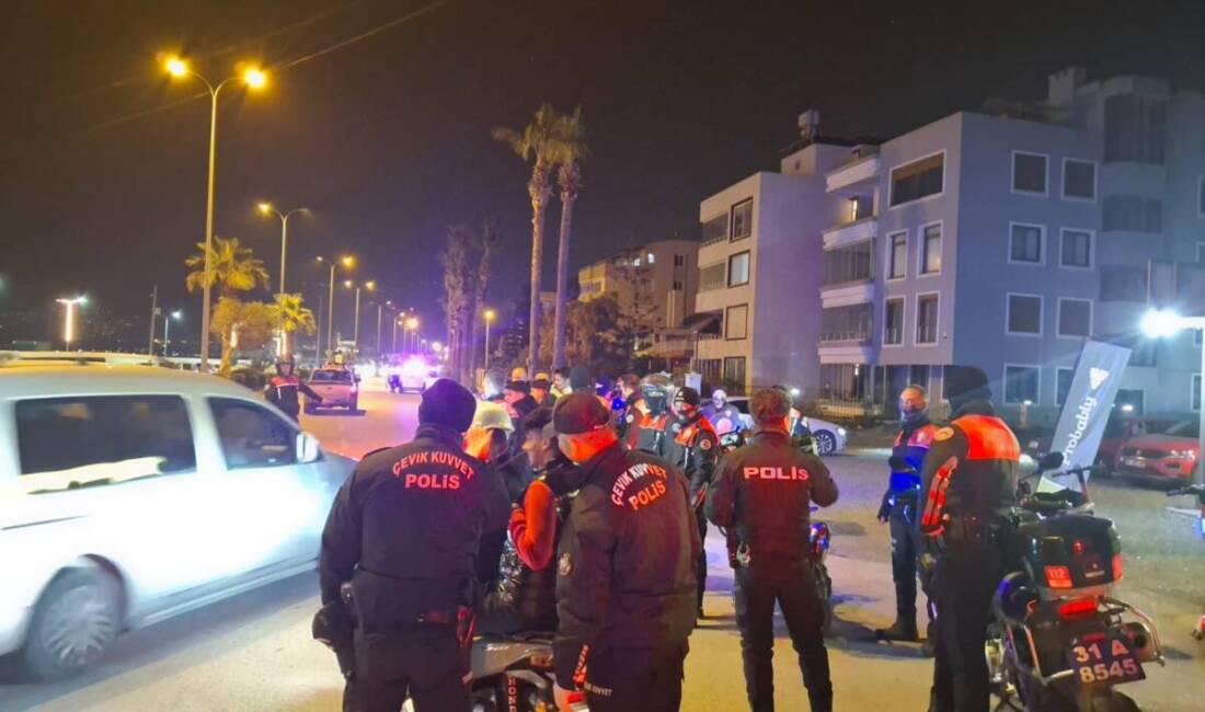 İskenderun’da polis ekipleri, sürücüler