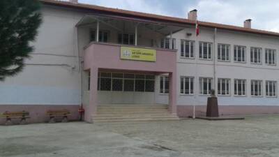 Hatay’ın Hassa ilçesindeki Aktepe Şehit Halit Halal Anadolu Lisesi’nden bir