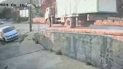 Hatay’ın Samandağ ilçesinde İlçe Sağlık Müdürlüğüne ait konteyneri çalan şüpheli,