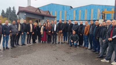 İskenderun MHP Kadın Kolları Başkanı Fatma Kaya ve yönetim kurulu