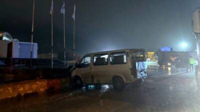 Antakya'nın Kuruyer Mevkii'nde akşam saatlerinde meydana gelen trafik kazasında 3