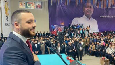 AKP Hatay İl Gençlik Kolları, "Gençliğinle Geleceğe Yön Ver!" mesajıyla