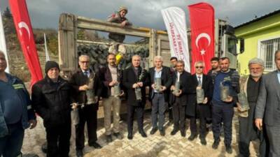 Tarım ve Orman İl Müdürlüğü'nün "Alıç Yetiştiriciliğini Geliştirme" projesi kapsamında,