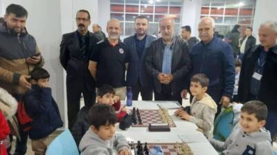 Defne’de düzenlenen 2. Satranç Turnuvası, 6 Şubat depreminde hayatını kaybeden