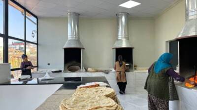 Altınözü Belediye Başkanı Rıfat Sarı, kadınların istihdamını artırmayı hedefleyen ve