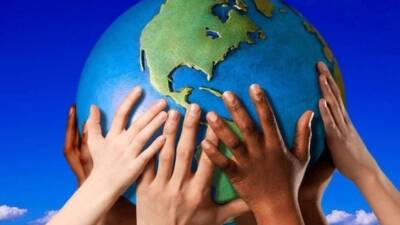 10 Aralık, her yıl Dünya İnsan Hakları Günü olarak kutlanır.