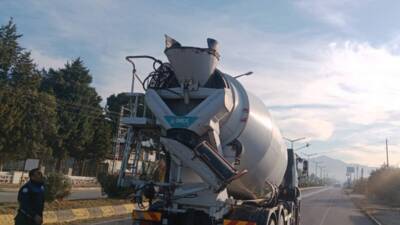 Hatay Büyükşehir Belediyesi Zabıta ekipleri, çevre ve trafik güvenliğini tehdit