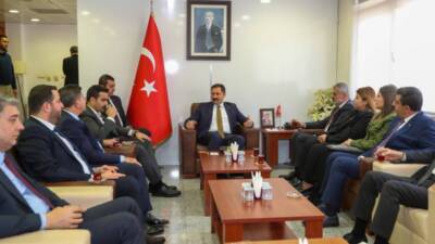 Hatay Büyükşehir Belediye Başkanı Mehmet Öntürk, Reyhanlı ilçesinde gerçekleştirdiği bir