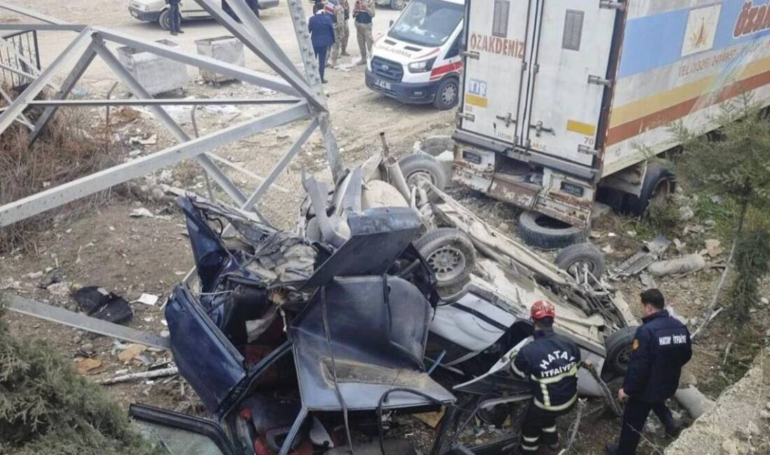 Hatay’ın Antakya ilçesine bağlı Üzümdalı Mahallesi'nde meydana gelen trafik kazasında