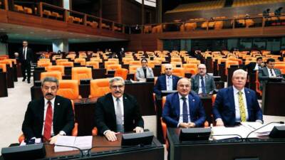 Hüseyin Yayman, Hatay milletvekili, TBMM'de yapılan bütçe görüşmelerinin devam ettiğini