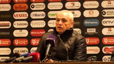 Atakaş Hatayspor Teknik Direktörü Rıza Çalımbay, Trendyol Süper Lig'in 16.