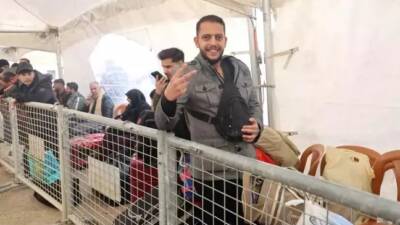 Hatay’ın Reyhanlı ilçesindeki Cilvegözü Sınır Kapısı’ndan 11 yıl sonra ülkesi