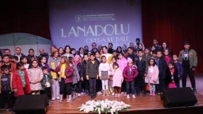 Hatay Valiliği, depremzedeler için özel bir etkinlik düzenleyerek, Altınözü ilçesinden