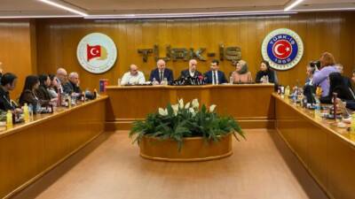 Türk-İş Genel Başkanı Ergün Atalay, asgari ücretin artırılması için yüzde