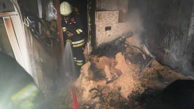 Hatay'ın Defne ilçesinde, Sümerler Mahallesi'nde bulunan iki katlı bir