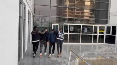 Hatay Emniyet Müdürlüğü ekiplerinin gerçekleştirdiği başarılı operasyonla, kasten öldürme suçundan