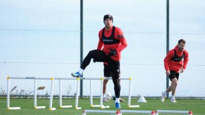 Hatayspor, hafta sonu oynayacağı Fenerbahçe maçı öncesi hazırlıklarını sürdürüyor. 4