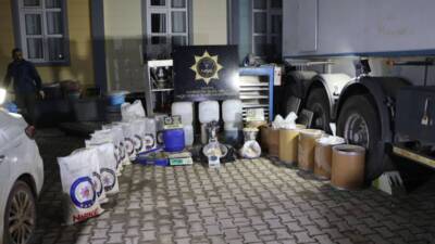 Hatay Emniyet Müdürlüğü, uyuşturucu imalat ve ticaretine yönelik düzenlediği operasyonlarda