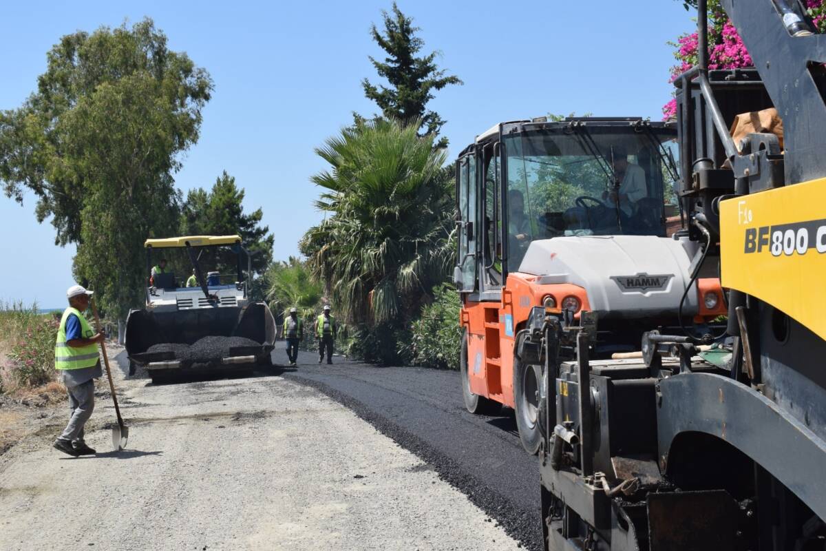 Hatay’da 8 ayda 1450 km yol yapıldı