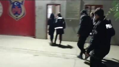 Hatay Emniyeti’nin başarılı çalışmalarıyla Arsuz’un Şarkkonak Mahallesi’nde hırsızlık amacıyla 3