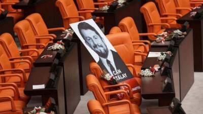 Cezaevinde tutuklu bulunan ve Milletvekilliği düşürülen TİP Hatay Milletvekili Can