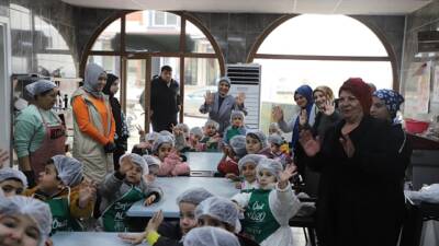 Altınözü Belediyesi Kültür Evi’nde düzenlenen Yerli Malı Haftası etkinlikleri kapsamında