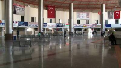 Hatay Büyükşehir belediyesine ait Antakya otogarındaki 24 bilet satış bürosu,22