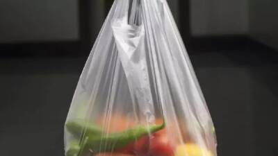   Plastik poşet fiyatı 2025 itibarıyla zamlanıyor. Çevreyi koruma amacıyla