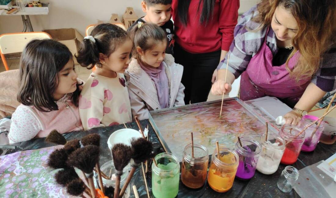 Hatay Büyükşehir Belediyesi, Payas HATMEK binasında düzenlediği etkinlikle çocuklara sanat